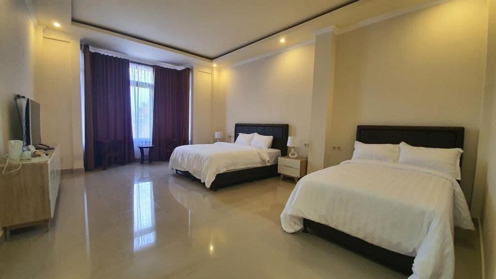Grand Puri Hotel Batununggul Dış mekan fotoğraf