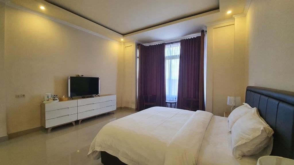 Grand Puri Hotel Batununggul Dış mekan fotoğraf